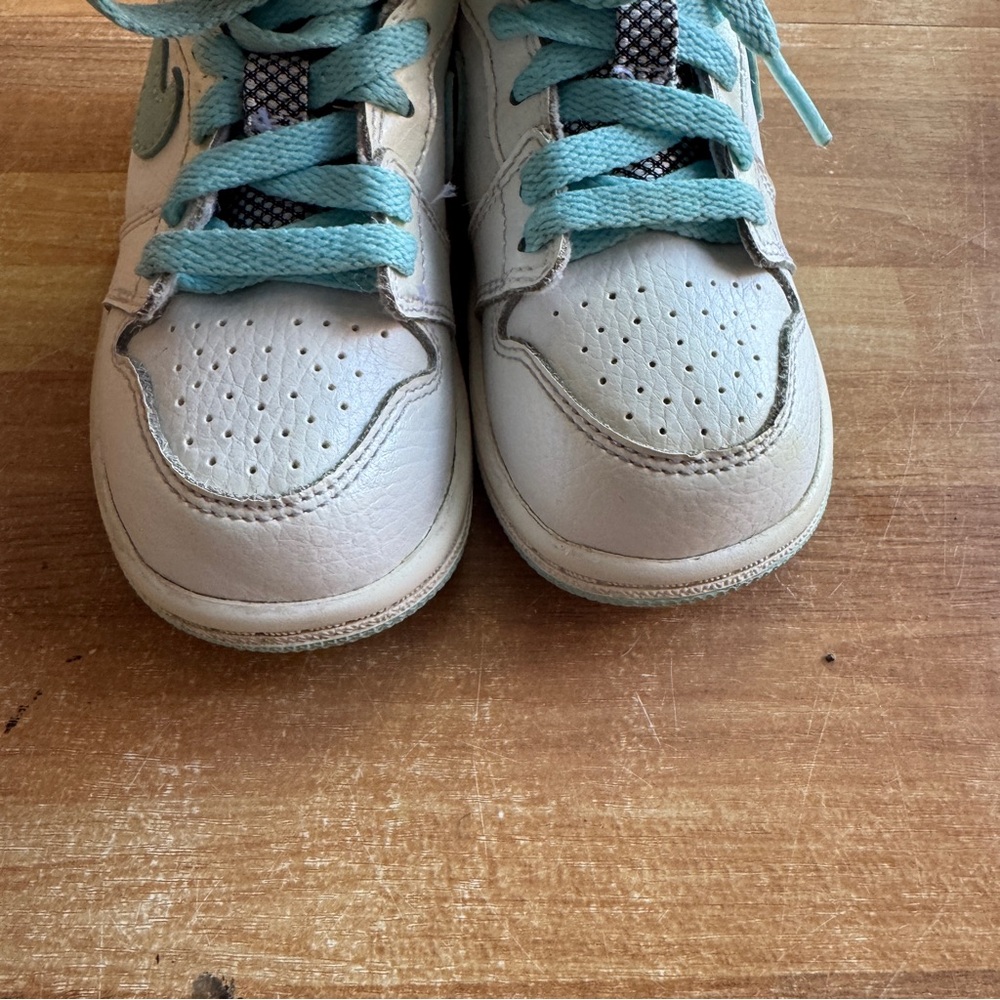 Nike Air Jordan 1 Retro High "White/Still Blue" size 6 - Picture 3 of 10